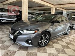 Nissan Maxima